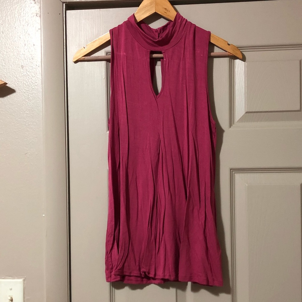 Pink keyhole top